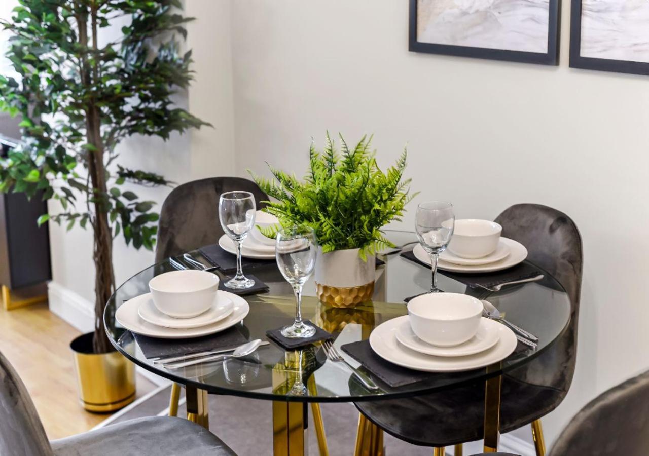 Charm: Stylish & Comfy 2br Flat In